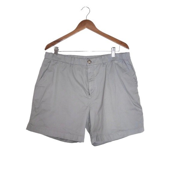 Chubbies Men's The Silver Linings 5.5” Grey Elastic Waistband Shorts - Picture 3 of 8